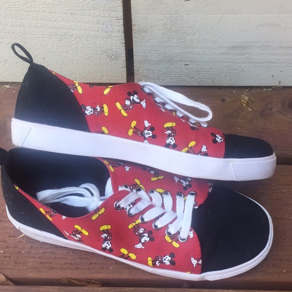 mickey mouse canvas shoes
